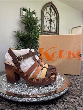 Kork-Ease Multi-Striped Brown & Tan Leather Floral-Stud Clog Sandals NEW 9